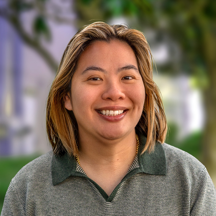 Julia Dang